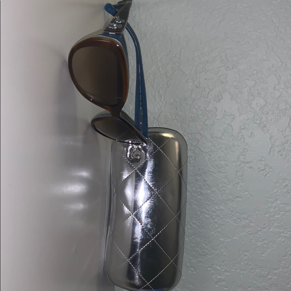 Chanel Sunglasses with sunglass case